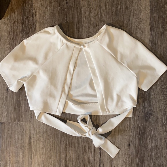 Asos cropped top with tie back, 4 - Picture 3 of 5